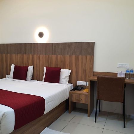 Hotel Deepakam Inn Palakkad Dış mekan fotoğraf