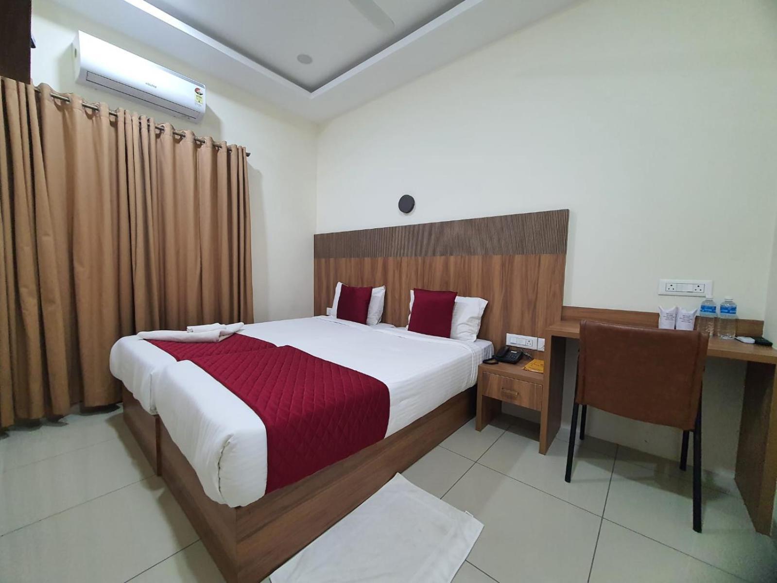 Hotel Deepakam Inn Palakkad Dış mekan fotoğraf