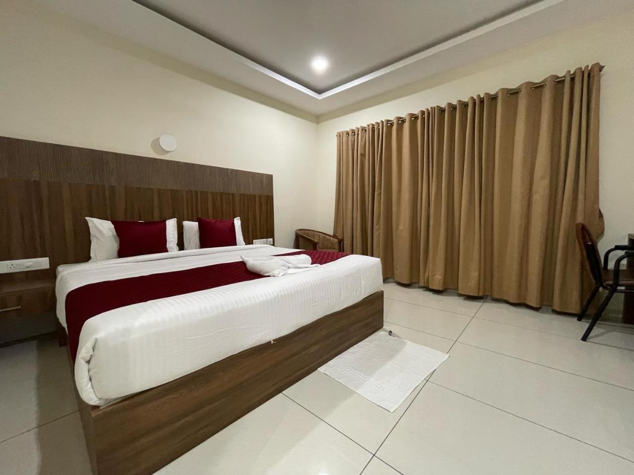 Hotel Deepakam Inn Palakkad Dış mekan fotoğraf
