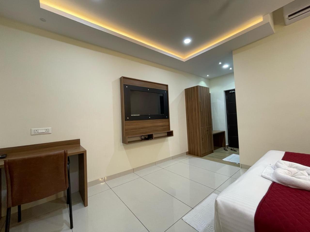 Hotel Deepakam Inn Palakkad Dış mekan fotoğraf